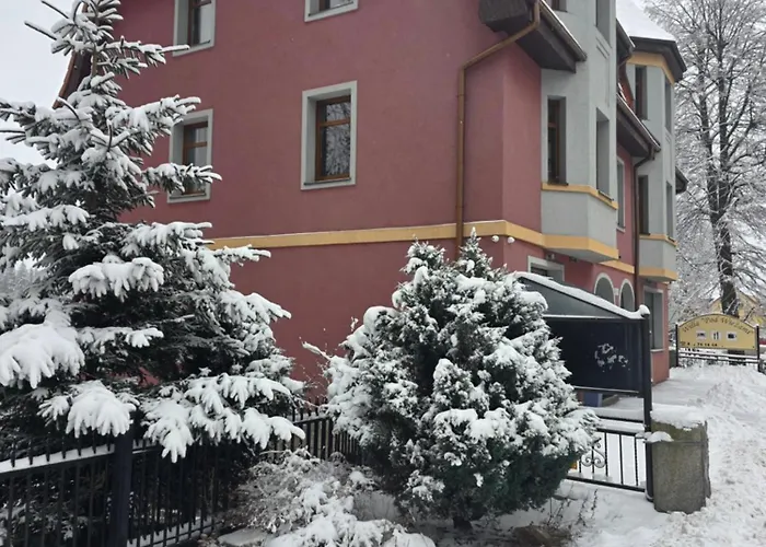 Pod Wiezami 아파트